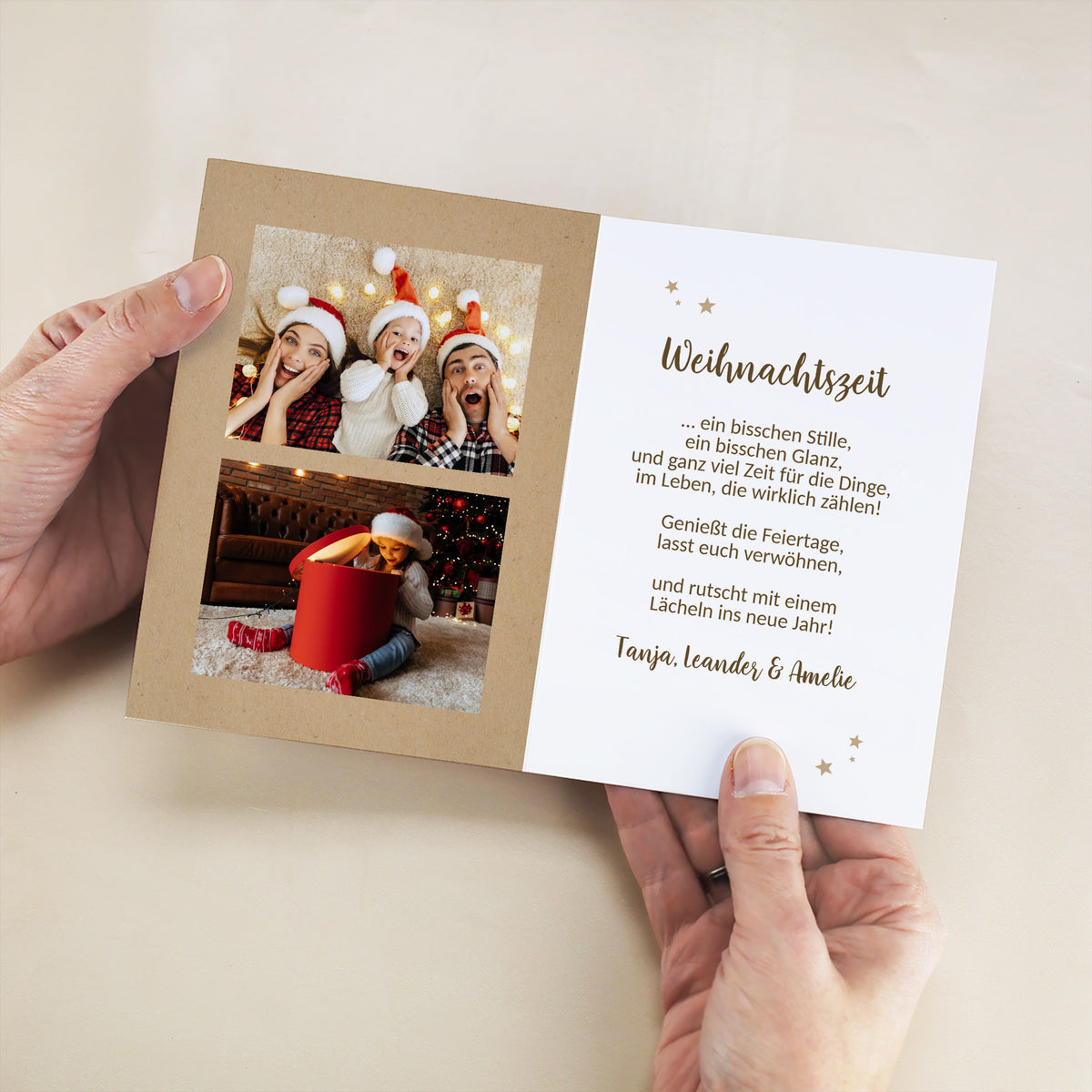 Innenansicht der personalisierten Weihnachtskarte mit zwei Fotos links und individuellem Text rechts.