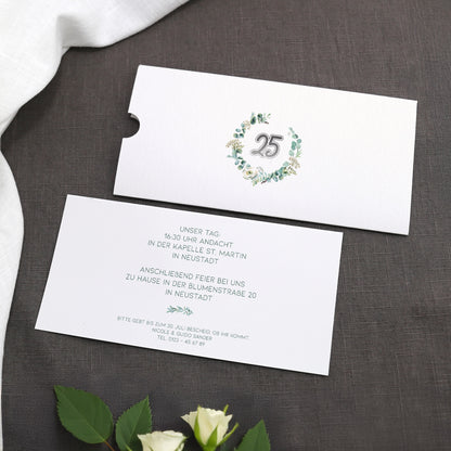 Hochzeitseinladung - Ziehkarte mit zwei Fotos zur Silberhochzeit mit Wunschdaten und Blatt-Blütenmotiv