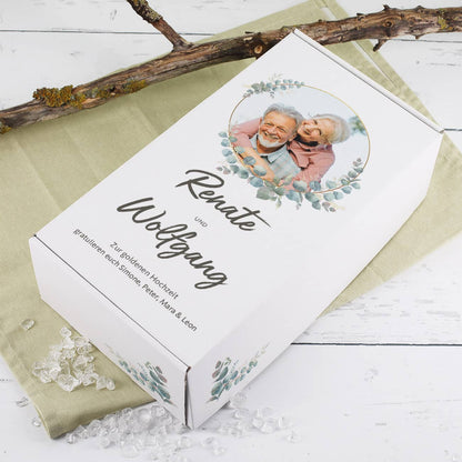 Geschenkverpackung zur goldenen Hochzeit mit Eukalyptusmotiv, Foto, Name & Wunschtext