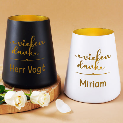 Zwei personalisierte Windlichter in Schwarz und Weiß mit vielen Dank Motiv, Namen Herr Vogt und Miriam und goldener Innenseite
