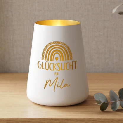 Weißes Glückslicht Windlicht mit Name Mila, Regenbogen-Motiv und Eukalyptus-Dekoration