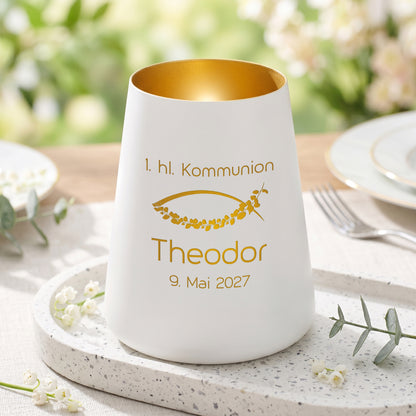 Personalisiertes Windlicht zur 1. hl. Kommunion mit Name Theodor, Datum und edlem Ichthys-Motiv in Gold