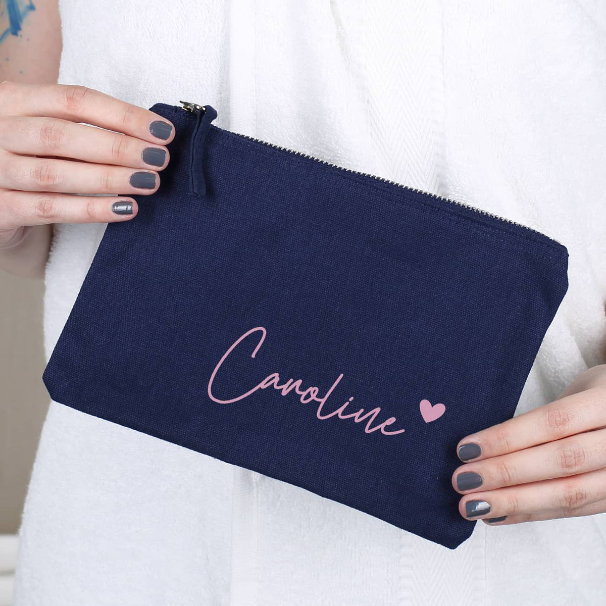Dunkelblaues Beautycase mit Name bedruckt