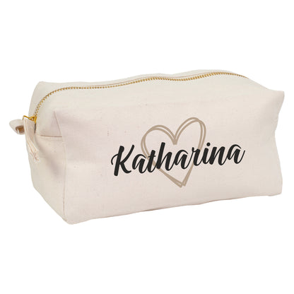 Großes Beautycase mit Herzmotiv und Name Katharina auf weißem Hintergrund