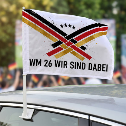 Personalisierte Deutschland Autofahne mit Wunschtext WM 26 wir sind dabei für Public Viewing und Autokorso