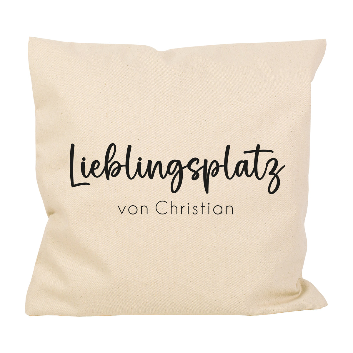 Personalisiertes Lieblingsplatz Kissen in Natur mit Wunschtext von Christian auf weißem Hintergrund