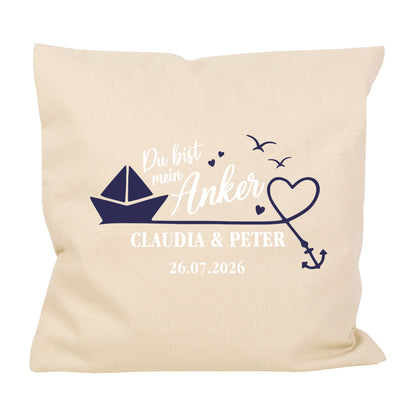Naturfarbenes Kissen mit maritimem Du bist mein Anker Motiv auf weißem Hintergrund