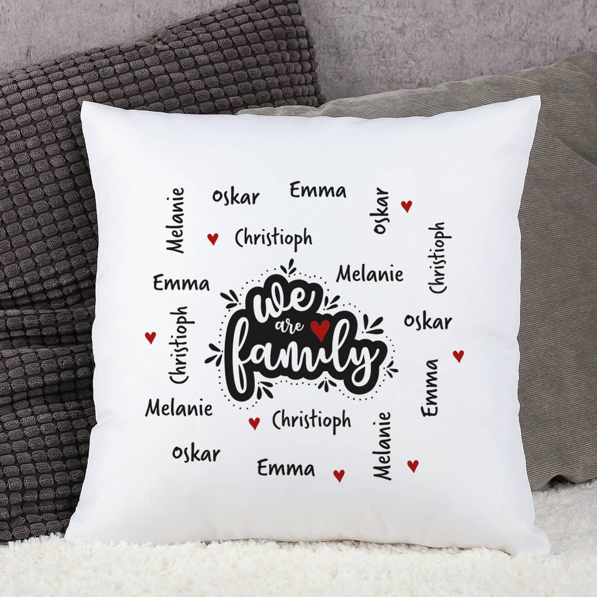 We are family - Kissen mit vier Namen