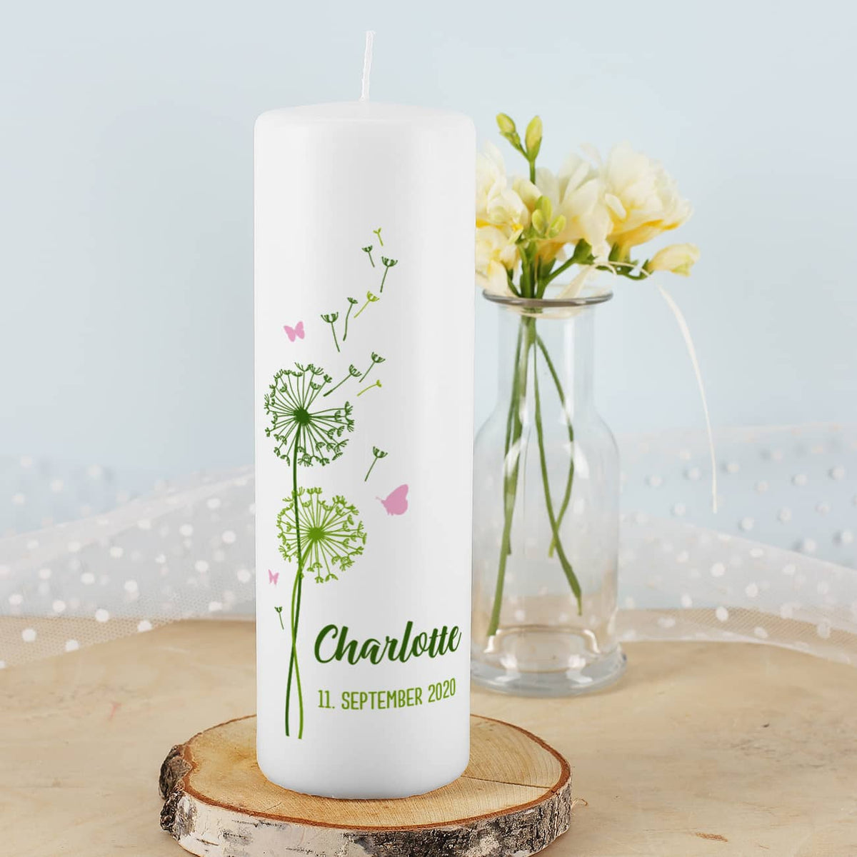 Taufkerze Pusteblume mit Name, Datum und Taufspruch