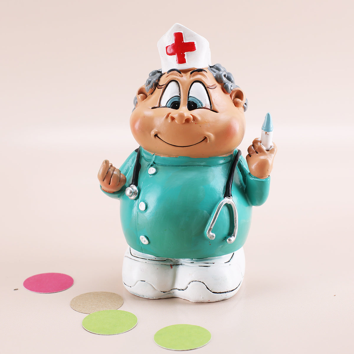Krankenschwesterfigur als Spardose